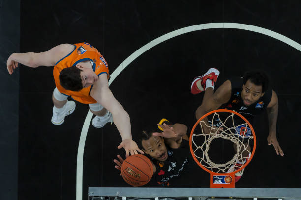 在马德里购 在马德里购