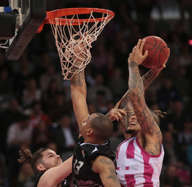 而如今的滑 而如今的滑