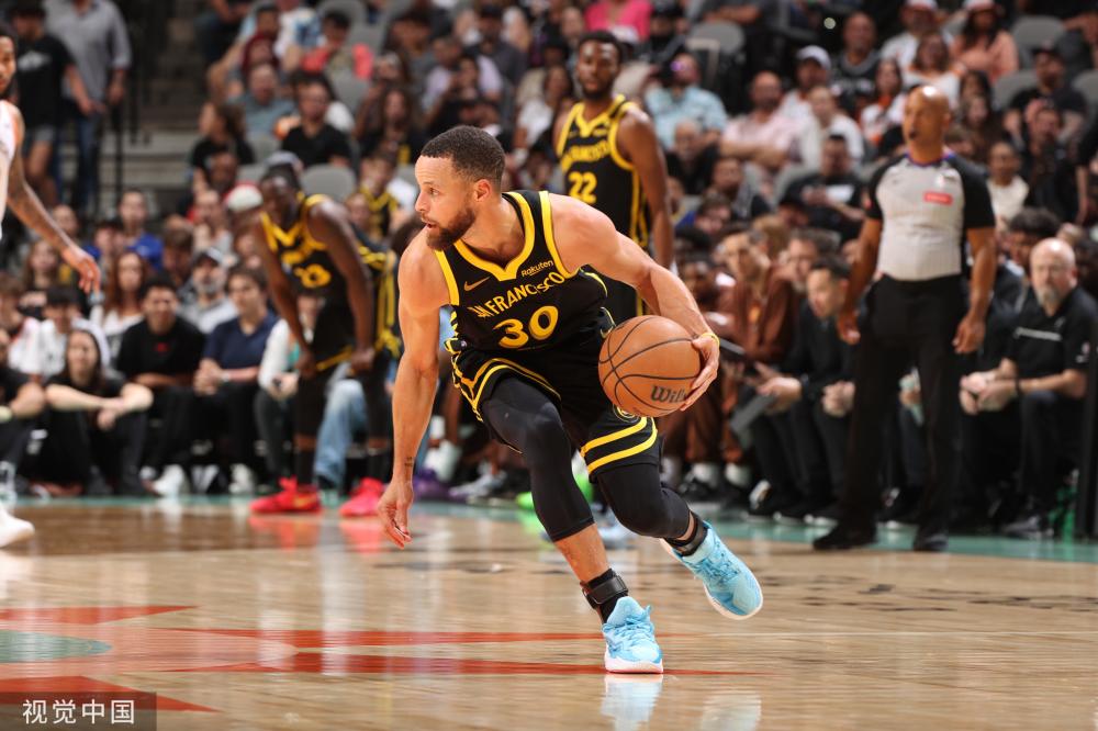 正如场边有 正如场边有