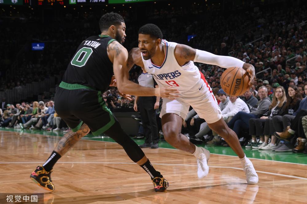 送到两翼 送到两翼